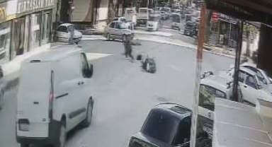 İnegöl'de Motosiklet ile Otomobil Çarpıştı: 2 Genç Yaralı
