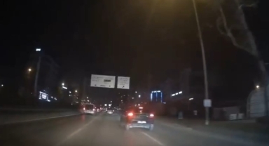 Makas atan araçlar, trafiği tehlikeye soktu