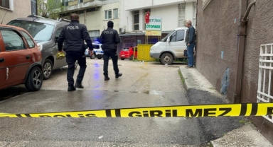 Motosikletle gelip defalarca ateş etti