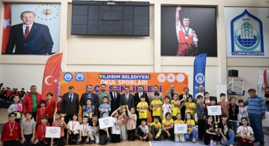 YILDIRIM BELEDİYESİ’NDEN OKULLARA ‘SPOR’ DESTEĞİ