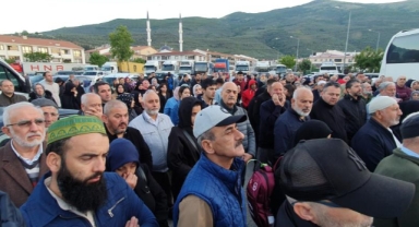 Gemlikli hacı adayları kutsal topraklara dualarla uğurlandı