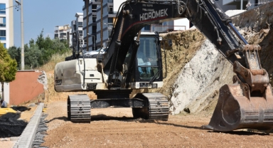 Gemlik’te Yol Açma Çalışmaları Hız Kesmeden Sürüyor