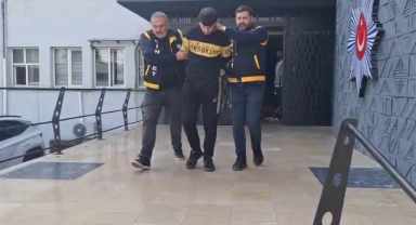 45’ten fazla bıçak darbesiyle eşini öldüren şüpheli adliyeye sevk edildi