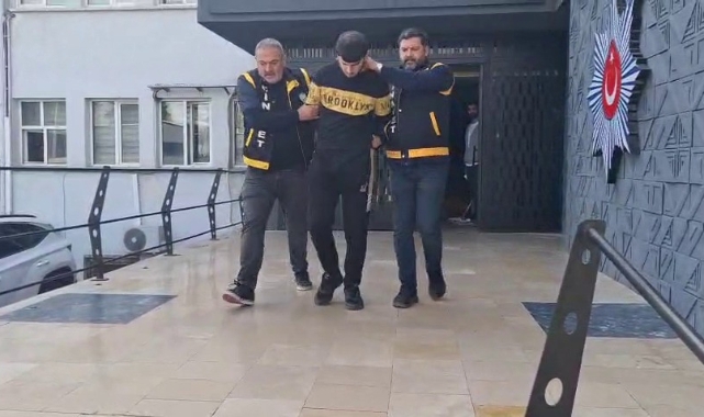 45’ten fazla bıçak darbesiyle eşini öldüren şüpheli adliyeye sevk edildi