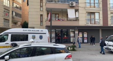 Bursa'da eski eşini çalıştığı markette bıçakladı