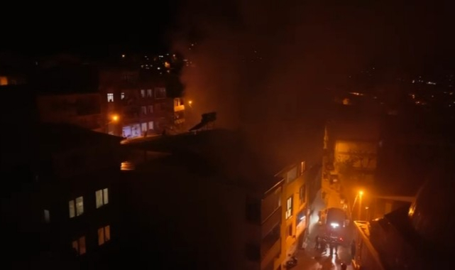 Bursa'da apartmanın deposunda çıkan yangın paniğe neden oldu