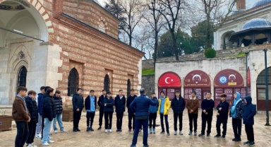 Yıldırımlı gençlerden tarihi yolculuk