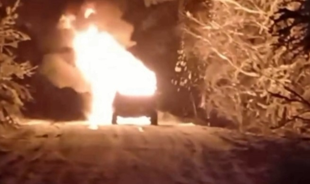 Bursa'da alev alev yanan cip hurdaya döndü