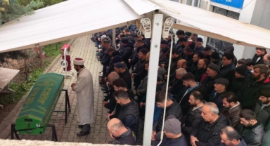 Bursa’daki tır kazasında hayatını kaybeden sürücü toprağa verildi