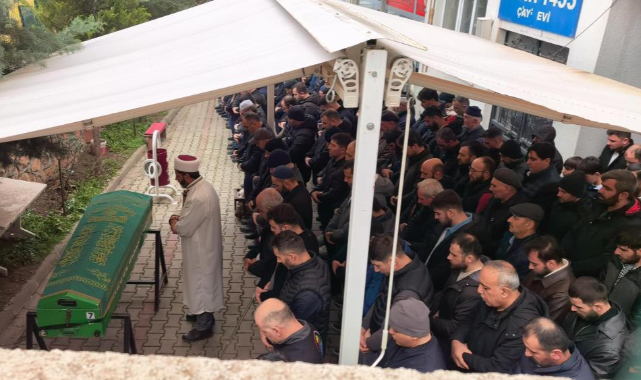 Bursa’daki tır kazasında hayatını kaybeden sürücü toprağa verildi