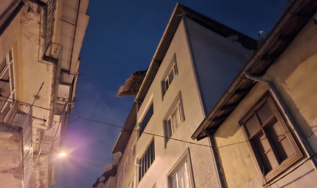 İtfaiye ve zabıtadan çatı nöbeti