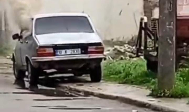 Bursa’da park halindeki otomobil alevlere teslim oldu