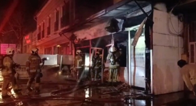 Sabah saatlerinde yangın çıkan dükkan kullanılamaz hale geldi