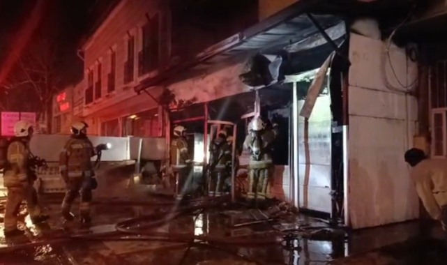 Sabah saatlerinde yangın çıkan dükkan kullanılamaz hale geldi