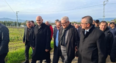 Süleyman Soylu, başdanışmanı Harun Akın'ın ağabeyinin cenazesine katıldı