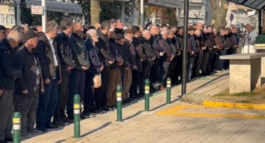 Bursa'da 7 yaşındaki Gökçe son yolculuğuna uğurlandı