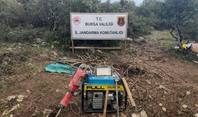 Bursa’da Jandarma 35 metrelik kaçak tüneli ortaya çıkardı