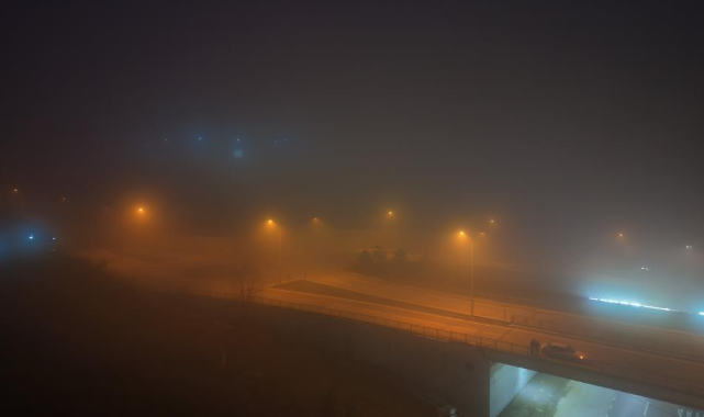 Bursa’da sis: Mudanya yolunda görüş mesafesi düştü