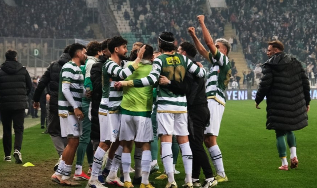 Bursaspor'dan şampiyonluk yarışında kritik galibiyet