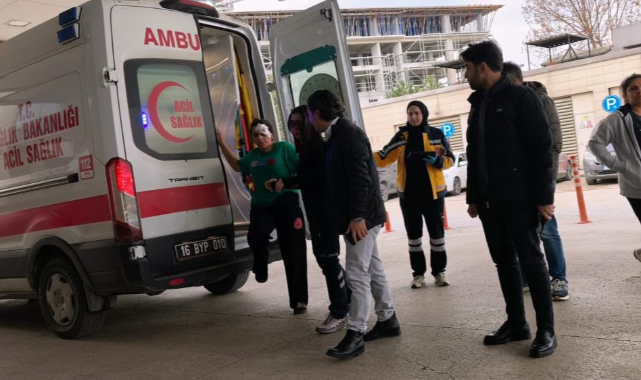 Komşu kavgasında 2 kadın yaralandı