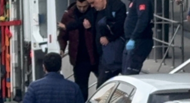 Başkan Bozbey'in de dahil olduğu soruşturmada gözaltındaki müteahhit fenalaştı, ambulansla hastaneye kaldırıldı