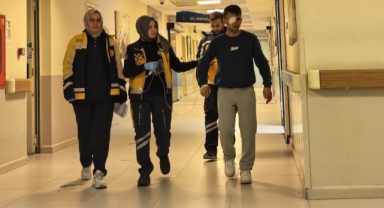 Bursa'da kesim makinesinden fırlayan parça işçinin gözüne saplandı