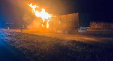 Karacabey’de tır yangını: Bursa yolu trafiğe kapandı