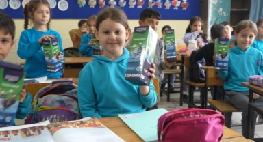 Yıldırım'da plastiğe fren: 31 okula arıtma, 32 bin öğrenciye matara