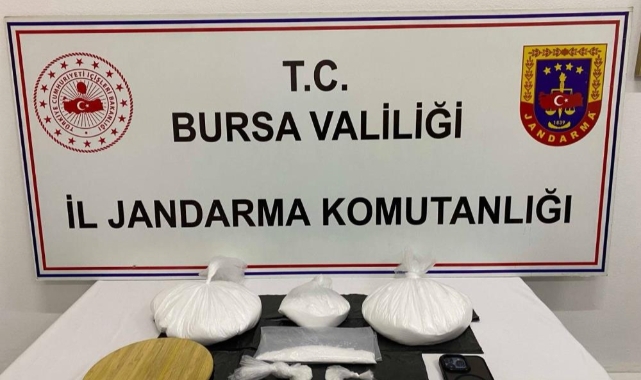 Bursa’da jandarmadan uyuşturucu operasyonu: 2 kilo 355 gram metamfetamin ele geçirildi