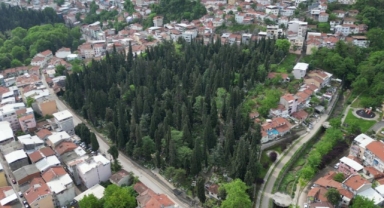 Bursa’da mezarlıklar bayrama hazır