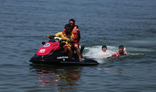Bursa'da plajlar yaza hazır