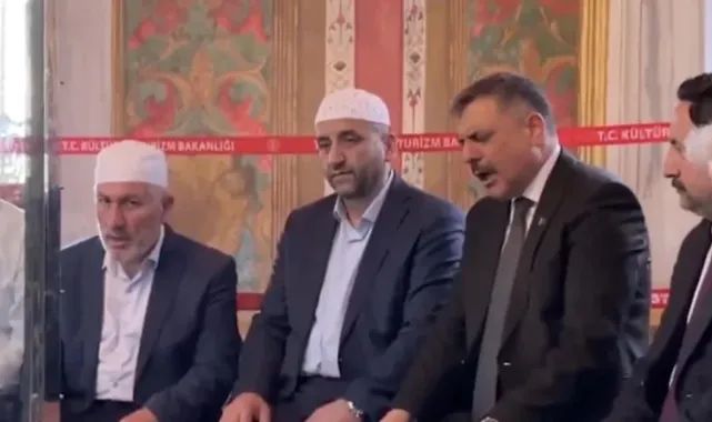 Mustafa Çiftçi'den Fatih Sultan Mehmed'in türbesinde Kur’an tilaveti 