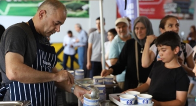 Aşure ikramları Gürsu'da devam etti