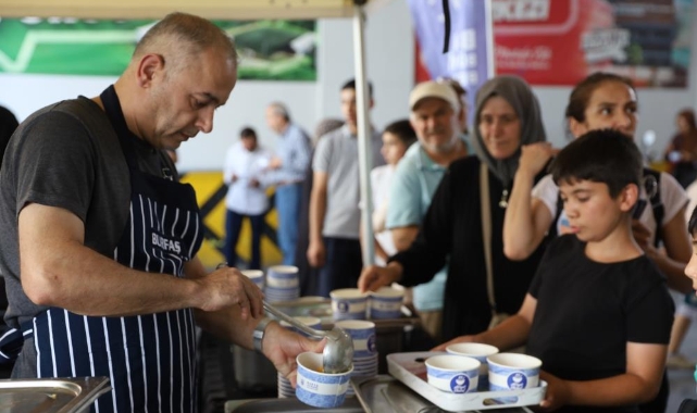 Aşure ikramları Gürsu'da devam etti