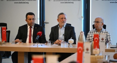 Başkan İbrahim Burkay BEKSİAD üyeleriyle bir araya geldi 