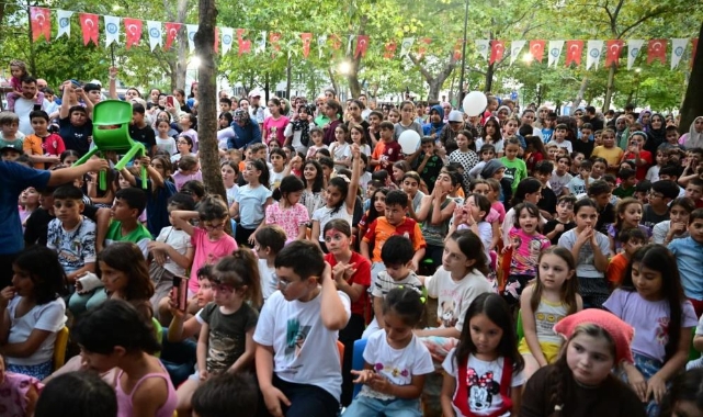 Başkan Yılmaz'dan miniklere sürpriz