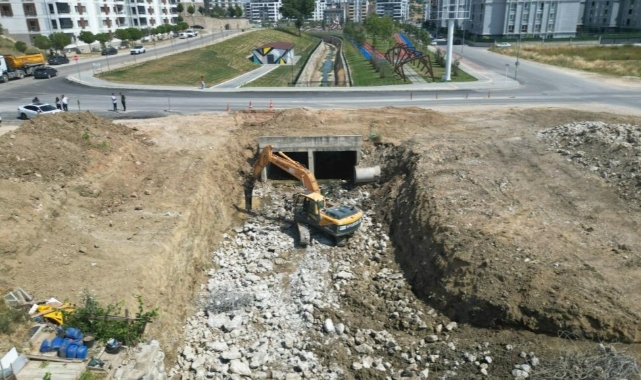 Büyükşehir’den Balkan Mahallesi’nde yoğun mesai