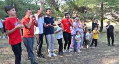 Büyükşehir'in gençlik kampında engeller eğlenerek aşıldı
