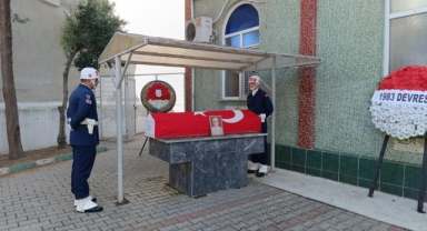 Emekli Binbaşı Özcan Yıldız'a askeri törenle veda 