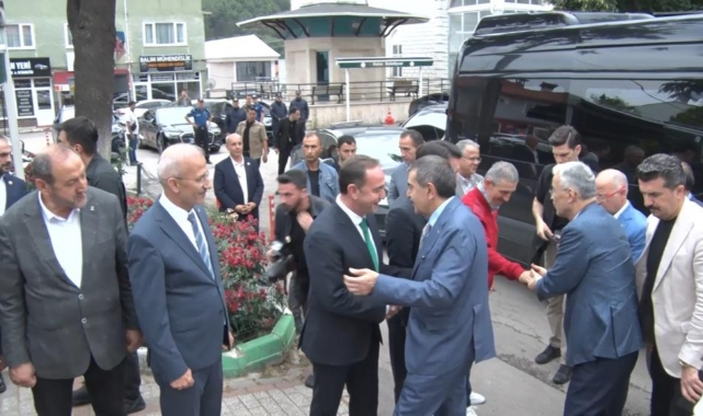 Milli Eğitim Bakanı Tekin Bursa'da Büyük Erzurum Yayla Şenliği'ne katıldı