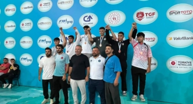 Minikler Güreş Türkiye Şampiyonası’na büyükşehir damgası!