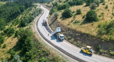Orhaneli'nin yolları yenileniyor