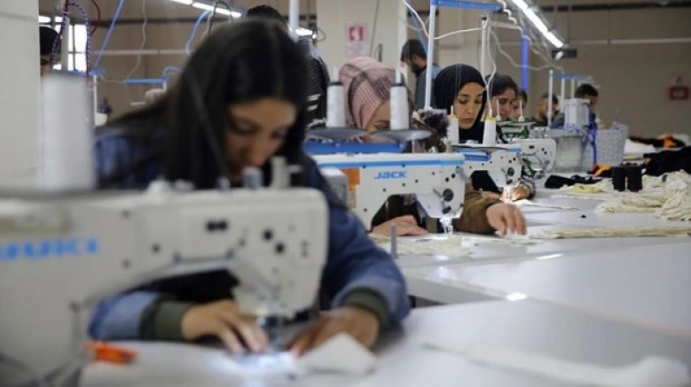 3 bin gence istihdam için kurulacak! 11 fabrikadan ilki faaliyete geçti