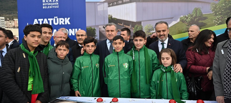 Atatürk Kapalı Spor Salonu tekrar ayağa kalkıyor