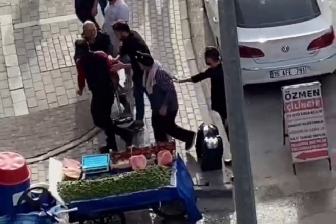 Bursa'da iki seyyar satıcı arasında