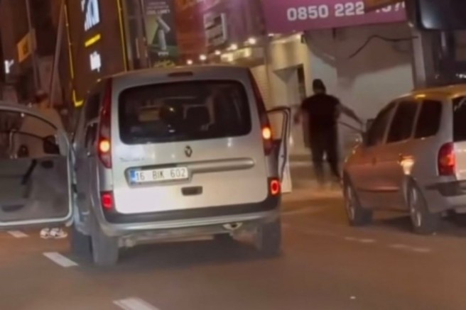 Bursa'da sürücüler arası kavga kamerada