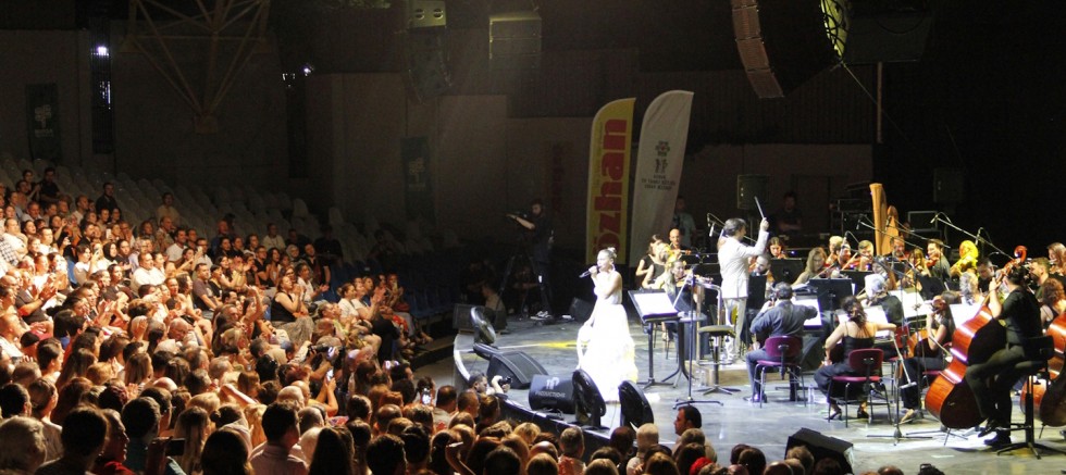 Bursa Festivali’nde büyüleyici gece