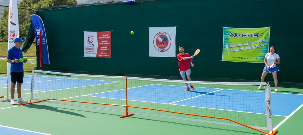 Bursa’nın ilk Pickleball Turnuvası yapıldı
