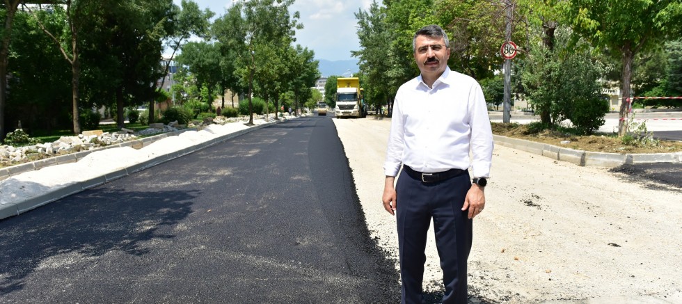 Bursa Yıldırım’da cadde ve sokaklar yenileniyor