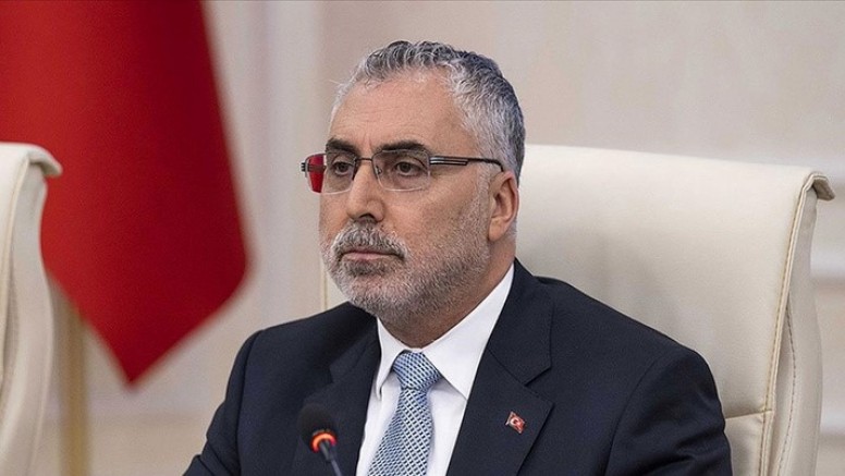 Çalışma ve Sosyal Güvenlik Bakanı Vedat Işıkhan'dan emekli ikramiyesi açıklaması